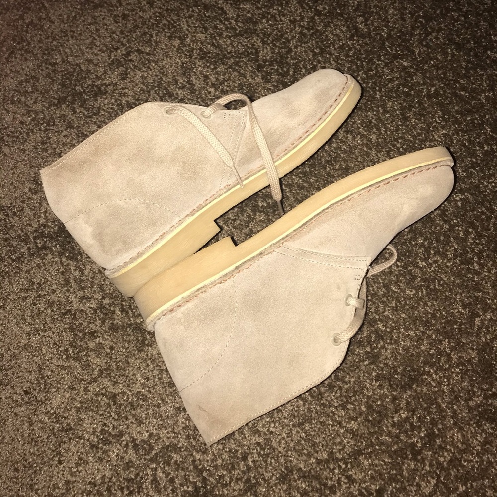 Original Clark’s Leather Tan Suede Dessert Size US 3M/W UK 21/2G